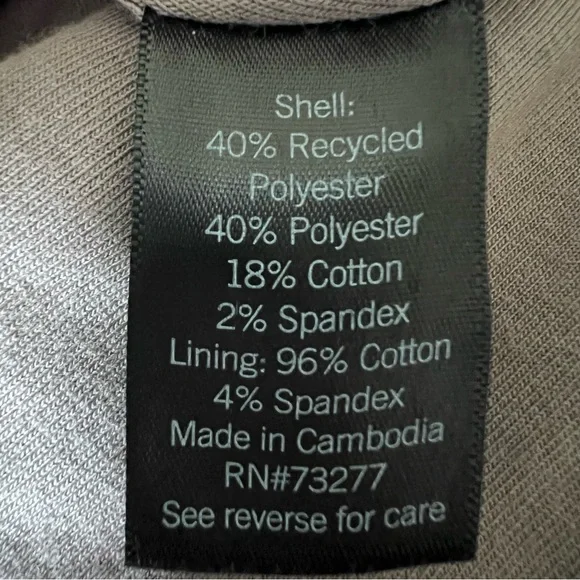 Women's FLX Cropped Quilted Jacket NWT Size XS Truffle - Picture 12 of 15